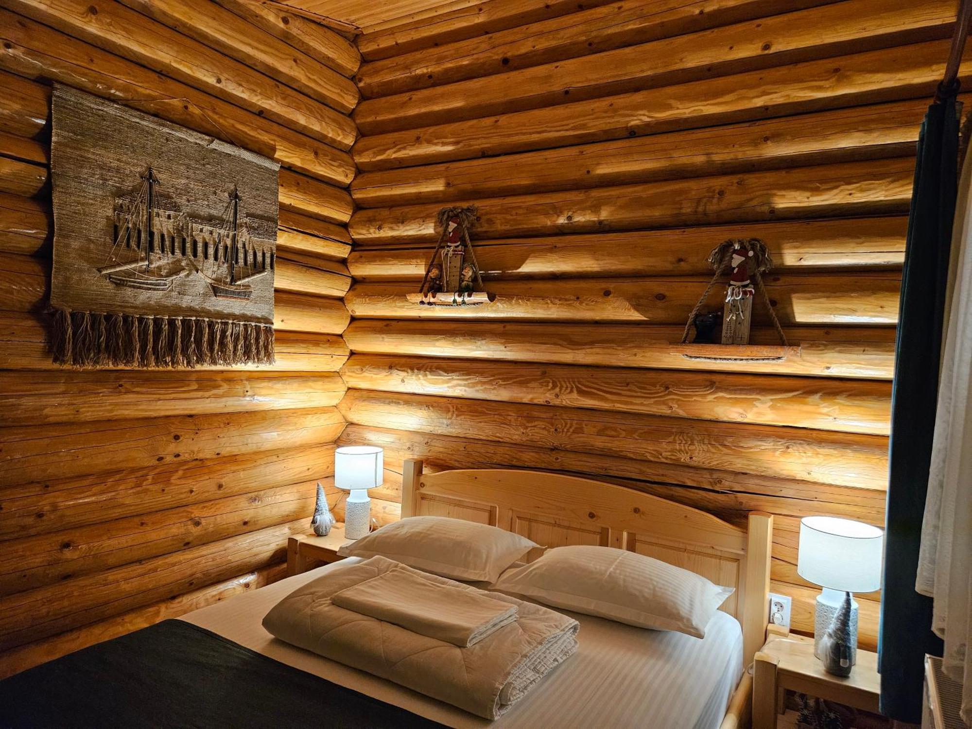 Cabana Alesia, Relaxare La Poalele Raraului Câmpulung Moldovenesc Exteriér fotografie